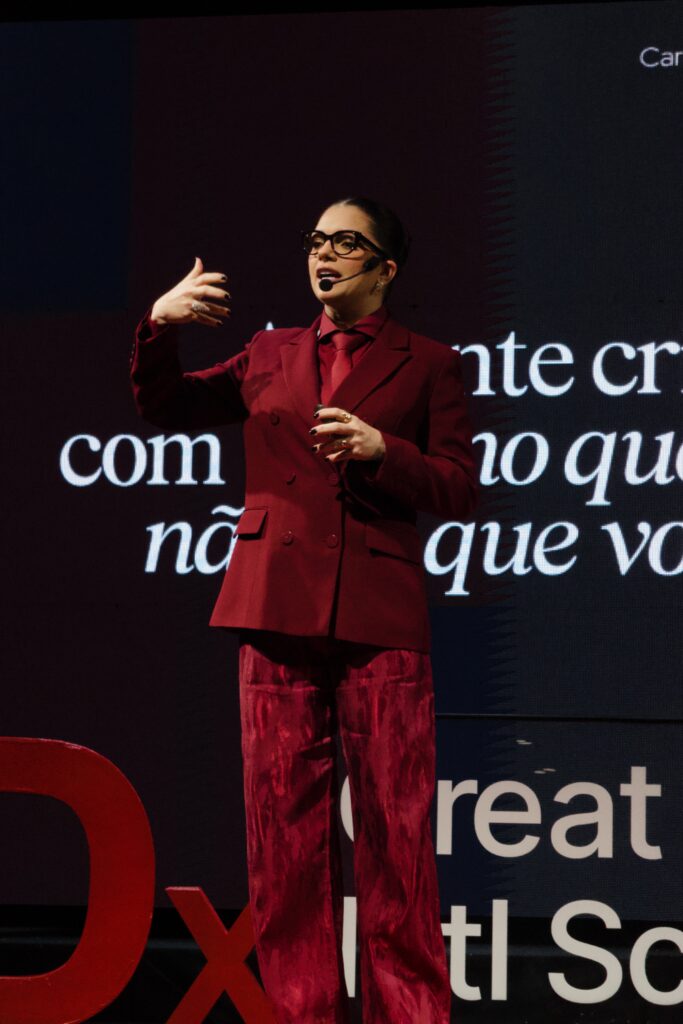 Carine Paiva TEDx